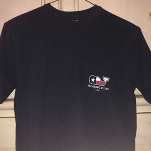 Men’s Vineyard Vines t-shirt